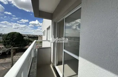 Cobertura disponível para venda no bairro segismundo pereira em uberlândia-mg