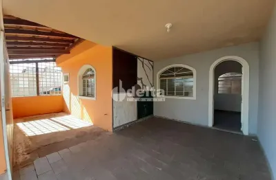 Casa disponível para venda no bairro daniel fonseca em uberlândia-mg