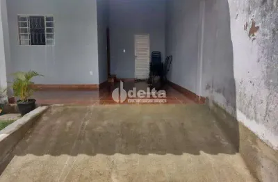 Casa residencial disponível para venda no bairro shopping park em uberlândia-mg.