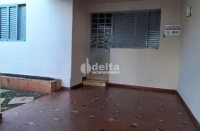 Casa residencial disponível para venda no bairro martins em uberlândia-mg