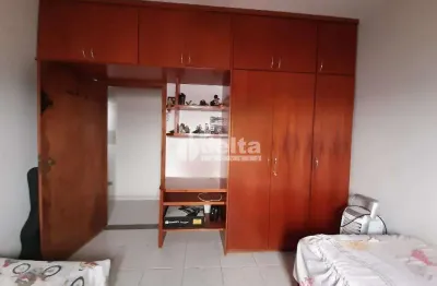 Casa residencial disponível para venda no bairro presidente roosevelt em uberlândia-mg