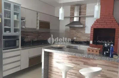 Casa residencial disponível para venda no bairro santa mônica em uberlândia-mg