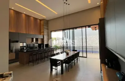 Casa no condomínio arts disponível para venda em uberlândia-mg