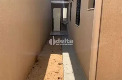 Casa residencial disponível para venda no bairro santa rosa em uberlândia-mg