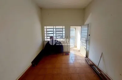 Casa residencial com 3 quartos disponível para venda no bairro lidice em uberlândia-mg