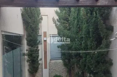 Casa residencial disponível para venda no bairro jardim califórnia em uberlândia-mg