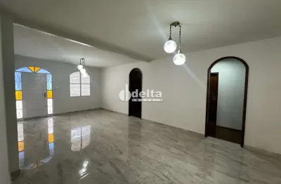 Casa residencial disponível para venda no bairro centro em uberlândia-mg