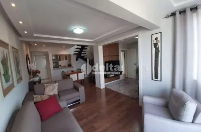 Cobertura disponível para venda no bairro santa mônica em uberlândia - mg