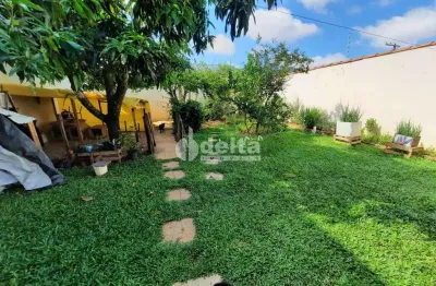 Casa residencial disponível para venda no bairro nossa senhora das graças em uberlândia-mg