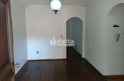 Casa residencial disponível para venda no bairro tabajaras em uberlândia-mg