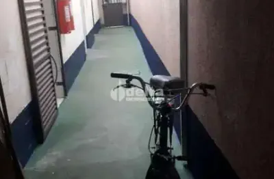 Casa residencial e comercial disponível para venda no bairro são jorge em uberlândia-mg