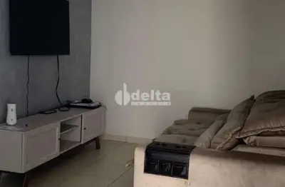 Casa residencial disponível para venda no bairro saraiva em uberlândia-mg.