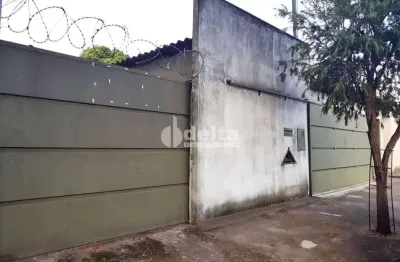 Casa com 3 quartos à venda no Tubalina, Uberlândia 