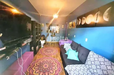 Casa residencial disponível para venda no bairro cidade jardim  em uberlândia-mg