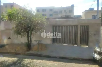 Casa disponível para venda no bairro daniel fonseca em uberlândia-mg