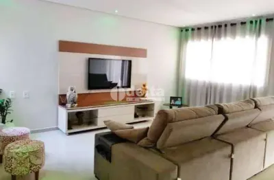 Casa residencial disponível para venda no bairro laranjeiras em uberlândia-mg
