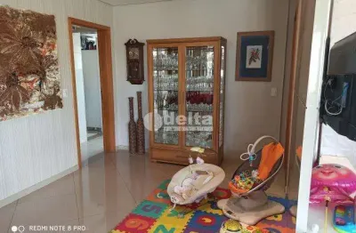 Apartamento disponível para venda no bairro santa maria em uberlândia-mg