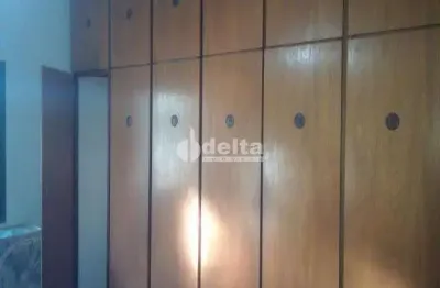 Casa residencial disponível para venda no bairro tabajaras em uberlândia-mg