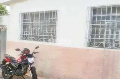 Casa residencial disponível para venda no bairro nossa senhora aparecida em uberlândia-mg