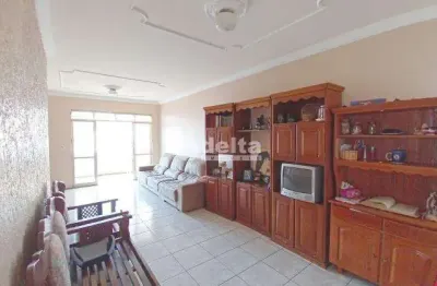 Casa residencial disponível para venda no bairro centro em uberlândia-mg