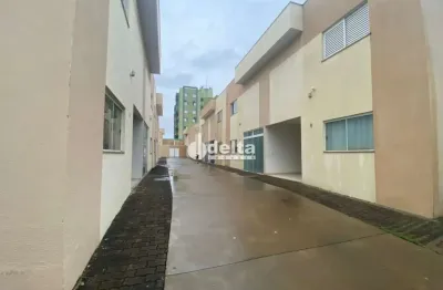 Casa no condomínio residencial andrade1 disponível para venda em uberlândia-mg