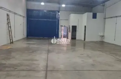 Galpão disponível para locação e venda no bairro dona zulmira em uberlândia-mg.