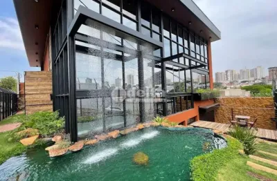 Prédio comercial disponível para locação no bairro saraiva em uberlândia-mg.