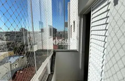 Cobertura disponível para locação e venda no bairro santa mônica em uberlândia-mg