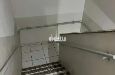 Apartamento disponível para venda no bairro santa mônica em uberlândia-mg