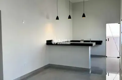 Casa residencial com 3 quartos sendo 1 suíte disponível para venda no bairro jardim holanda em uberlândia mg