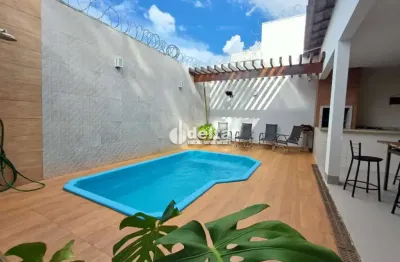 Casa com 4 quartos à venda no Bosque dos Buritis, Uberlândia 