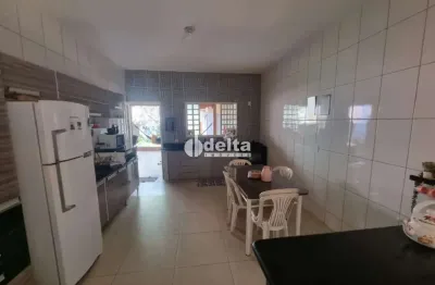 Casa disponível para venda no bairro lagoinha em uberlândia mg