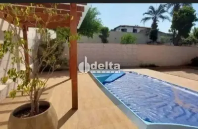 Casa disponível para locação e venda no bairro cidade jardim em uberlândia-mg