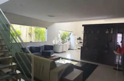 Casa disponível para venda no bairro morada da colina em uberlândia mg