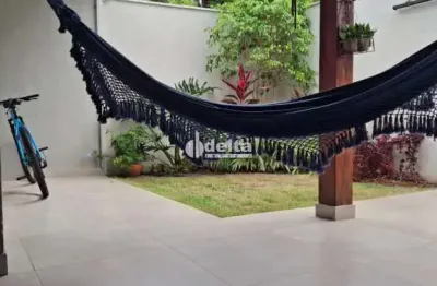 Casa disponível para venda no bairro residencial gramado em uberlândia mg