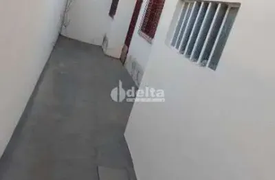 Casa residencial disponível para locação no bairro custódio pereira em uberlândia-mg