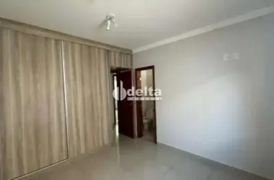 Casa residencial disponível para venda no bairro jardim botânico em uberlândia-mg
