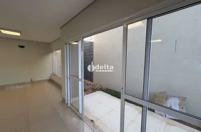 Casa no condomínio village paradiso 1 disponível para venda em uberlândia-mg