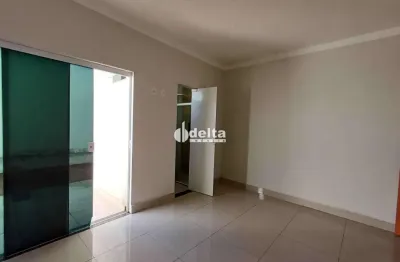 Casa residencial com 2 quartos sendo 1 suíte disponível para venda no bairro novo mundo em uberlândia mg