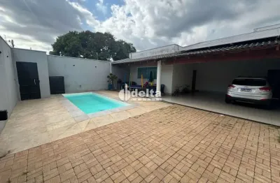 Casa disponível para venda no bairro cidade jardim em uberlândia-mg.