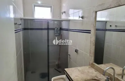 Casa disponível para locação e venda no bairro santa rosa em uberlândia-mg