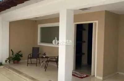 Casa disponível para venda no bairro cidade jardim em uberlândia mg