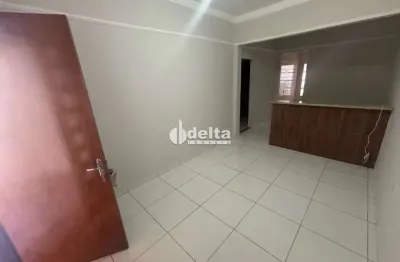 Casa residencial disponível para venda no bairro cidade jardim em uberlândia-mg.