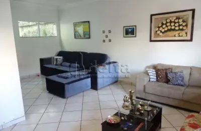 Casa residencial disponível para venda no bairro santa mônica em uberlândia - mg