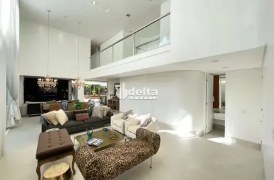 Casa no condominio gavea hill i  disponível para venda em uberlândia-mg