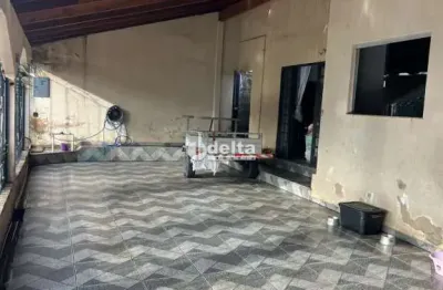 Casa disponível para venda no bairro carajás em uberlândia mg