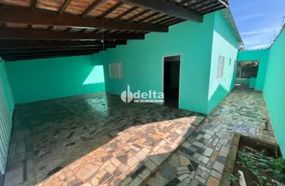 Casa residencial disponível para venda no bairro granada em uberlândia-mg.