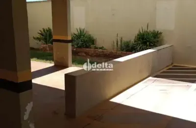 Apartamento disponível para venda no bairro santa mônica em uberlândia-mg