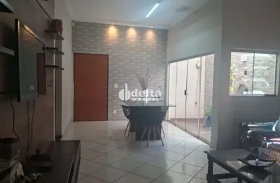 Casa disponível para venda no bairro planalto em uberlândia mg