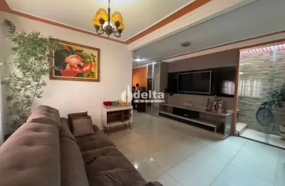 Casa residencial  disponível para venda no bairro nova uberlândia em uberlândia-mg